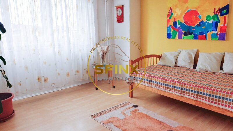 Unirii, apartament cu 5 camere de inchiriat.